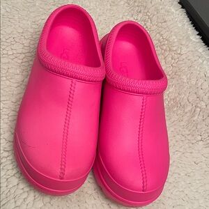 UGG Women's Hot Pink Mules